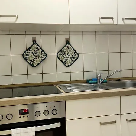 Zentral Und Ruhig Mit Kueche, Gemuetliches Bett Bad Schmiedeberg