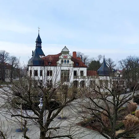 Zentral Und Ruhig Mit Kueche, Gemuetliches Bett Bad Schmiedeberg